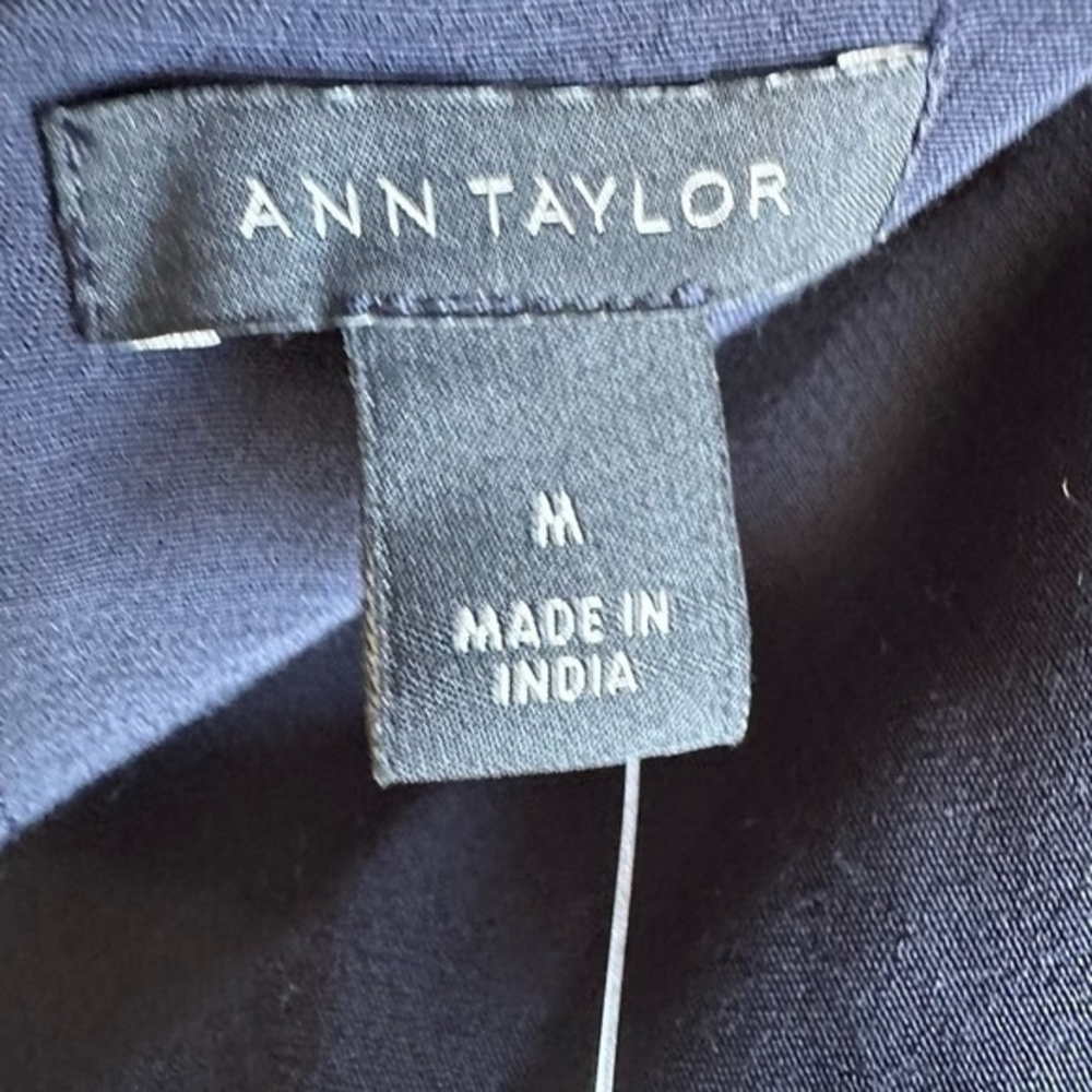 Ann Taylor Women Blouse Navy Blue Cold Shoulder Crochet Lace Ruched Tiered Sleev - Picture 7 of 7